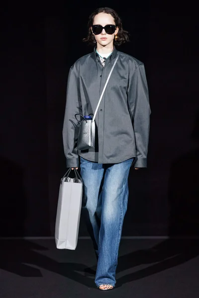 Look 22